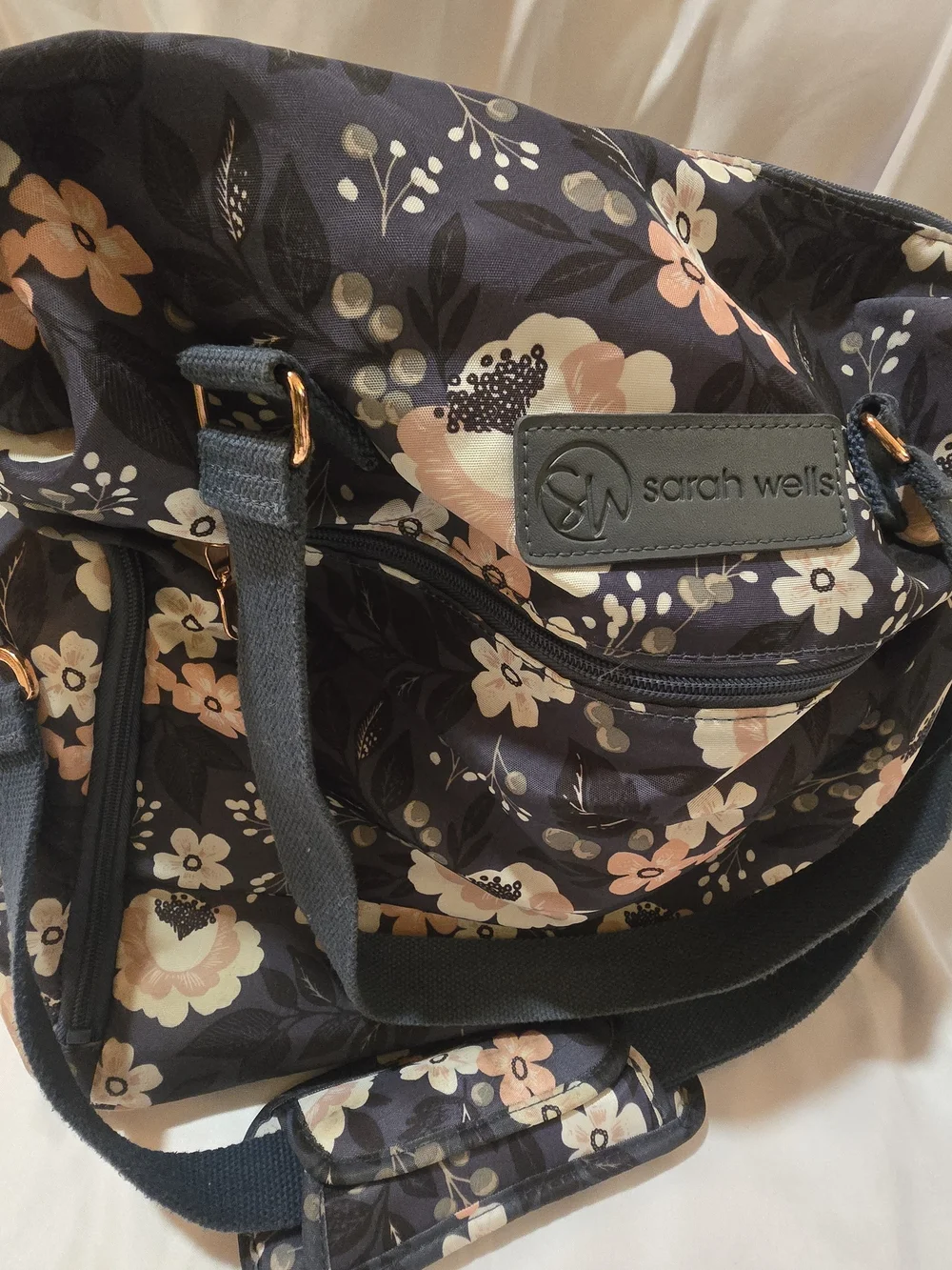 Sarah Wells Breast Pump Bag - Navy with Blush Flowers 